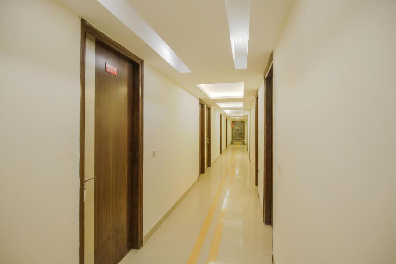Hotel Collection O Sapphire Chandīgarh Exteriér fotografie