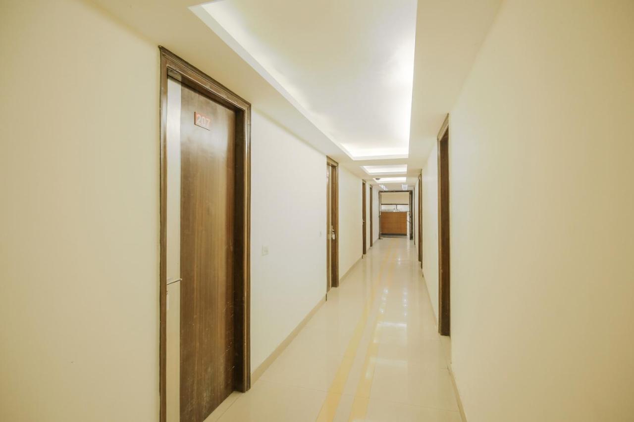 Hotel Collection O Sapphire Chandīgarh Exteriér fotografie